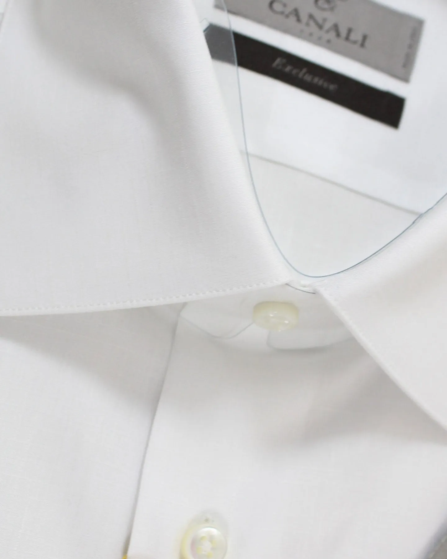 Canali Dress Shirt 39 - 15 1/2 White Cotton Linen - Exclusive Collection