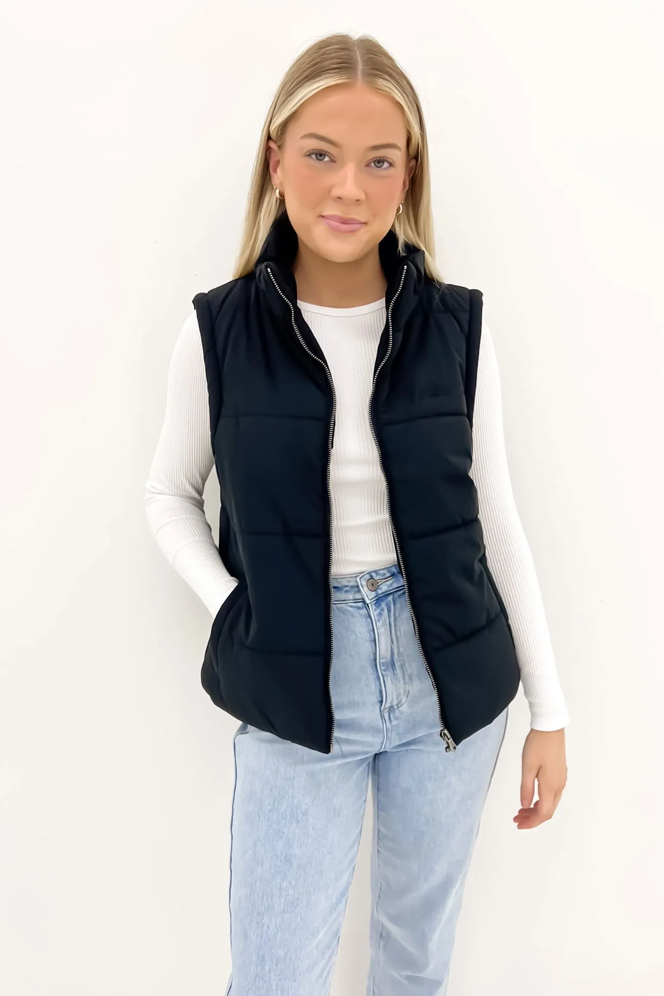 Classic Puffer Vest Black