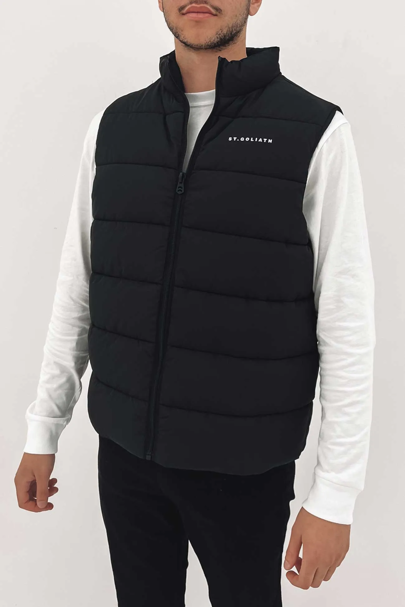 Essential Vest Black