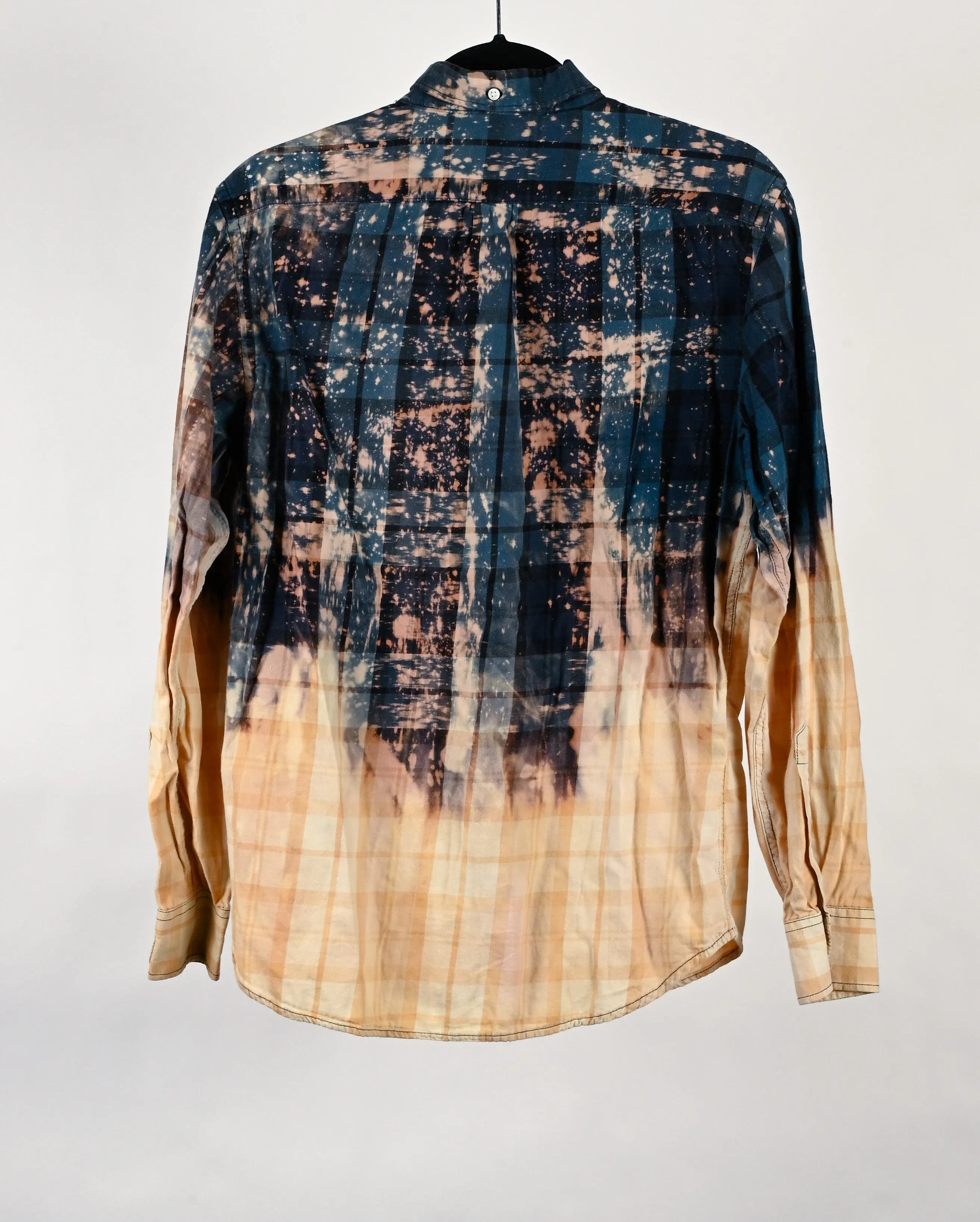 Medium-Trashed Shirt