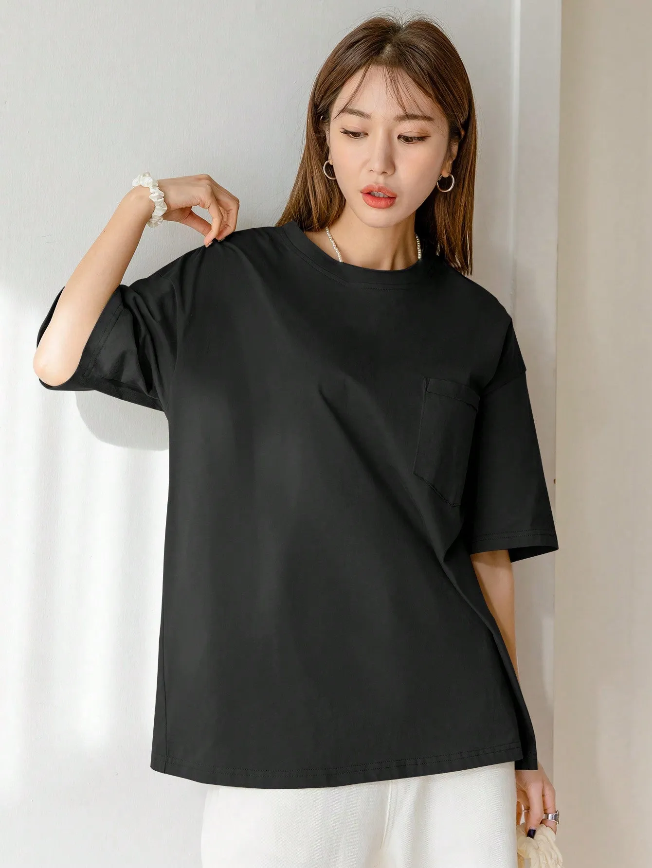 SOLID COLOR POCKET SHORT SLEEVE T-SHIRT