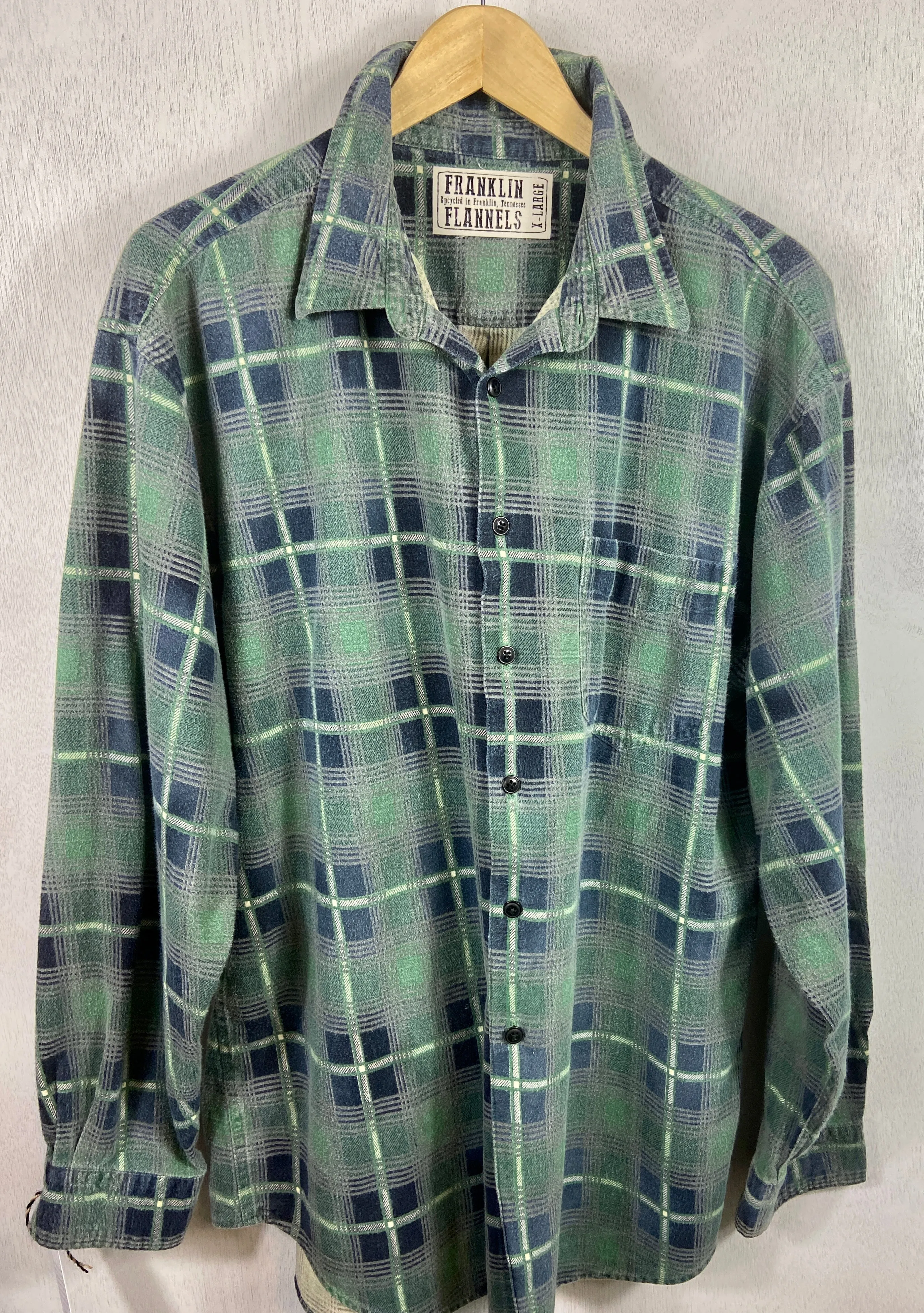 Vintage Retro Green, Navy Blue and White Flannel Size XL