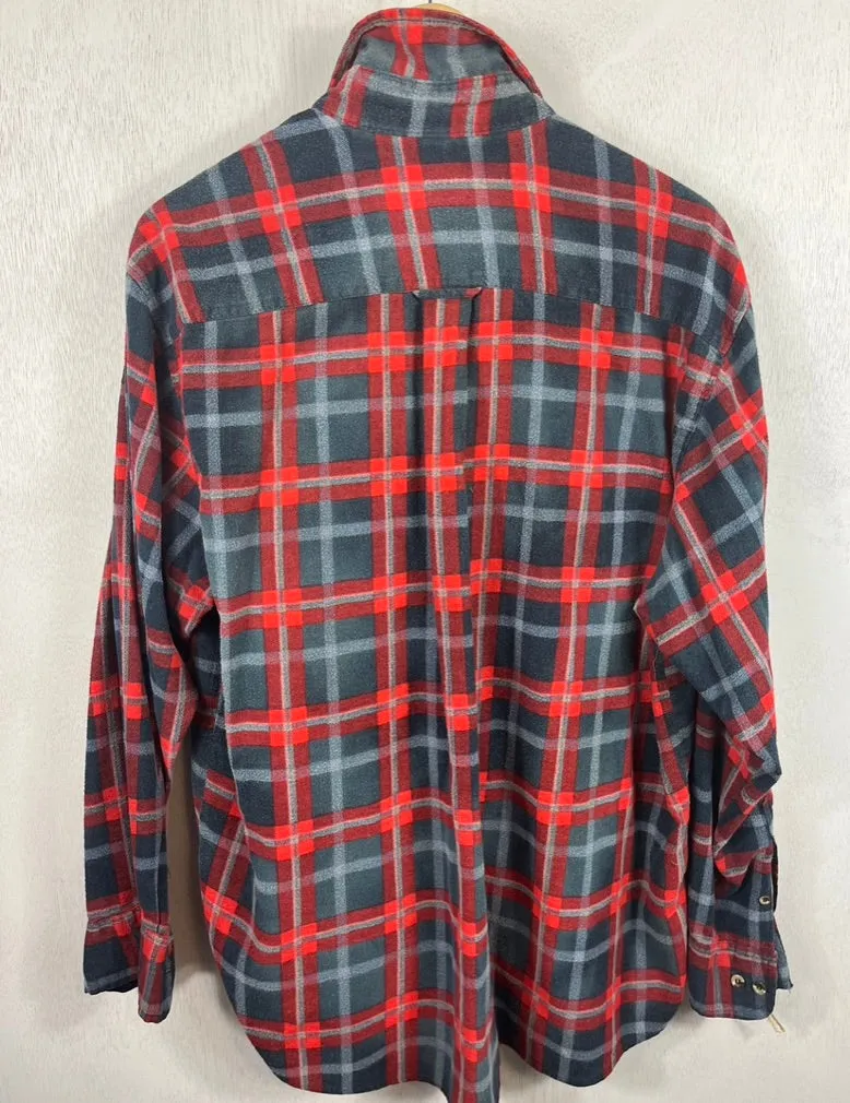 Vintage Retro Navy Blue and Red Flannel Size Large